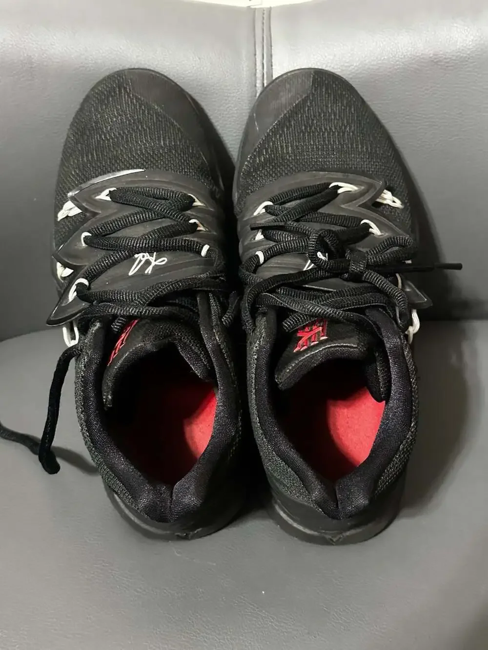Nike Kyrie 5GS Black White University Red Basketball Shoes AQ2456-016 Youth 6.5Y